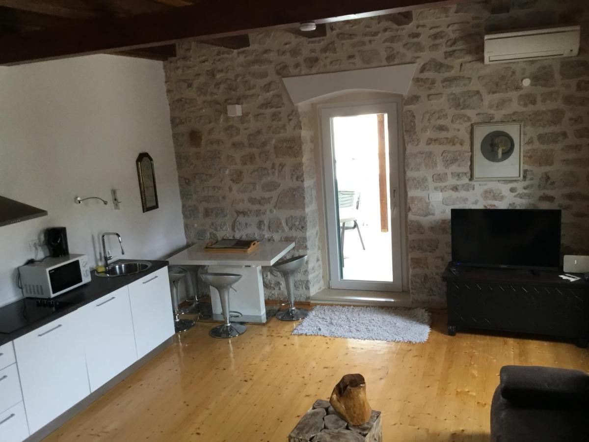 Stein Haus Villa Pirovac Kültér fotó